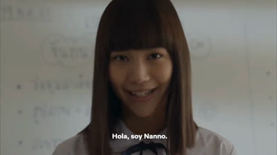 LA CHICA NUEVA TEMPORADA 1 TRAILER : VER SERIE EN LATINO ( DESCRIPCIÓN DEL VIDEO )